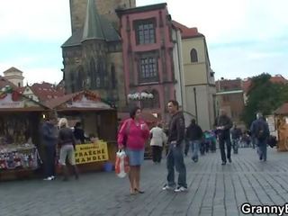 Babičky turistický jumps na kohout